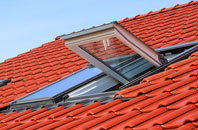 Lickfold roof window